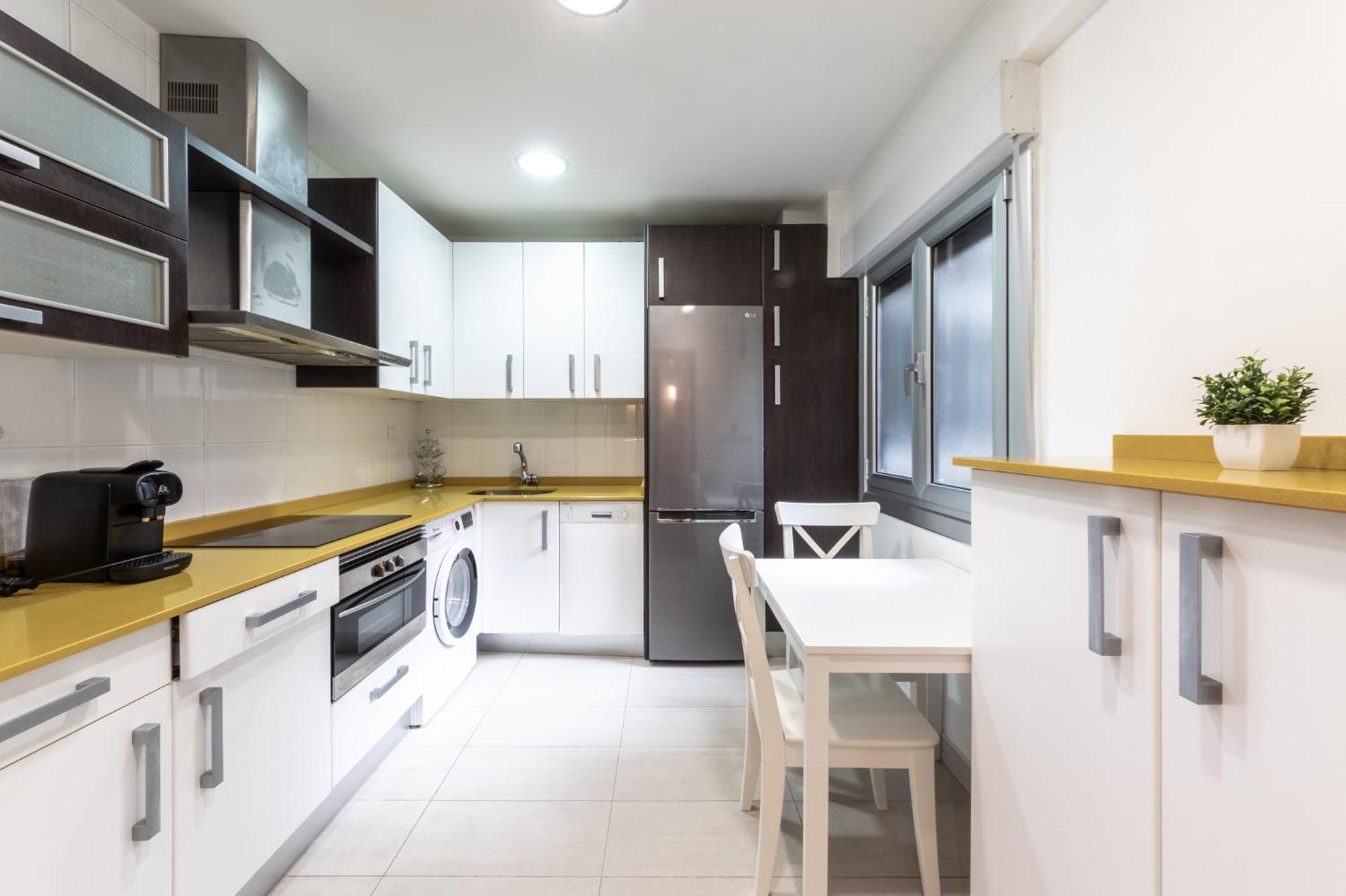 Appartamento Amplio Y Acogedor Junto A Plaza Zabalburu Bilbao Esterno foto